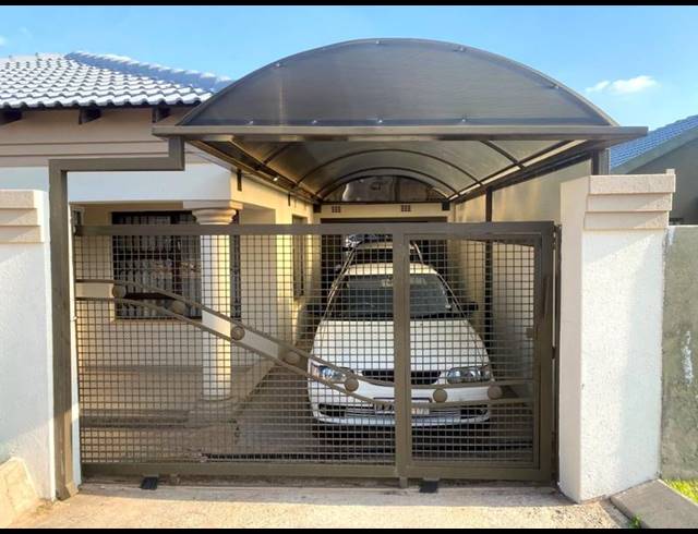 3 BEDROOM HOUSE FOR SALE IN MEADOWLANDS
